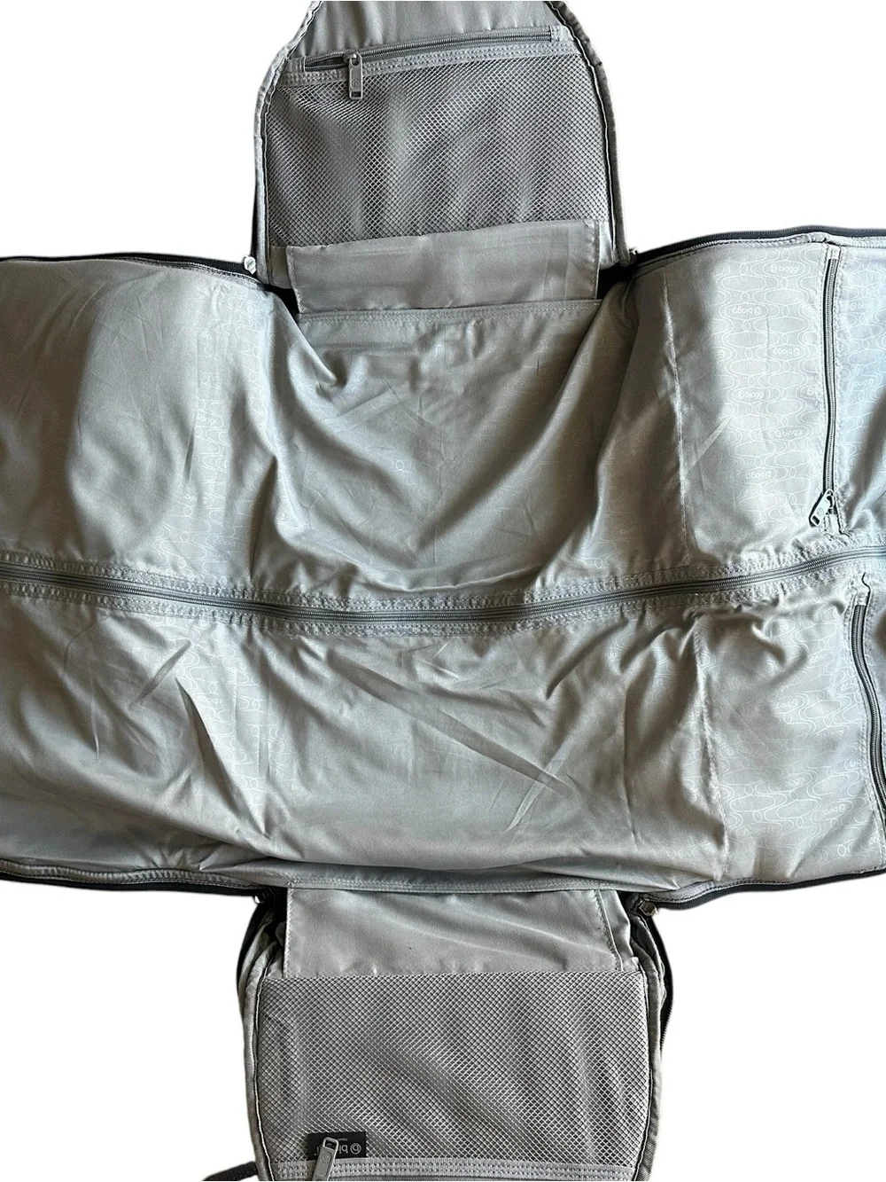 Biaggi 2-in-1 Garment Bag Travel Duffle Hangeroo Curve in Black